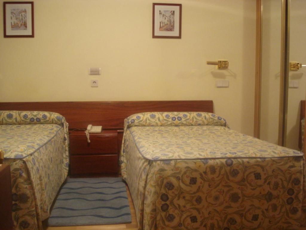 Hotel Isabel Briviesca Room photo